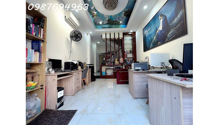 QUẬN 5, AN DƯƠNG VƯƠNG - HẺM 6M XE TẢI ĐỖ CỬA - 4 LẦU MỚI ĐẸP - CHỦ ĐANG CHO THUÊ 30TR/THÁNG - GIÁ CHỈ 14T TL